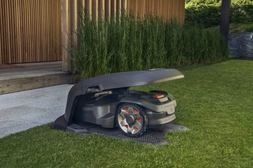 Husqvarna Automower® Aspire™ R4 garázs – Védőtető robotfűnyíróhoz