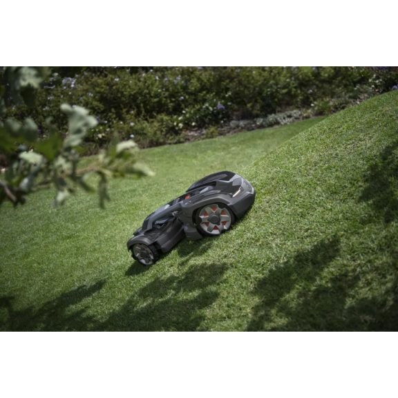 BIZOMÁNYOS Husqvarna Automower 435X AWD