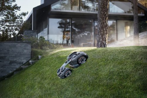 BIZOMÁNYOS Husqvarna Automower 435X AWD