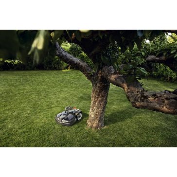   Husqvarna Automower® 305 Mark II robotfűnyíró – Kompakt megoldás 600 m²-ig