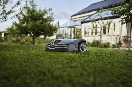 Husqvarna Automower® 315 Mark II robotfűnyíró – Erő és intelligencia 1500 m²-ig