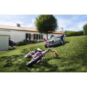   Husqvarna Automower® 450X NERA robotfűnyíró – Csúcsteljesítmény 7500 m²-ig