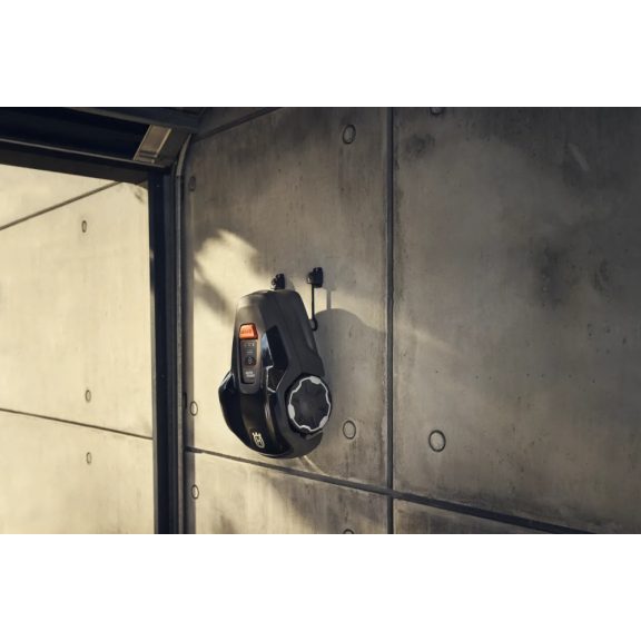 Husqvarna Automower® Aspire™ R4 robotfűnyíró – Kompakt okosmegoldás 400 m²-ig