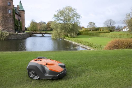 Husqvarna Automower® 520 robotfűnyíró – Professzionális megoldás 2400 m²-ig