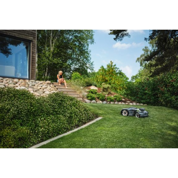 Husqvarna Automower® 435X AWD NERA robotfűnyíró – Összkerékhajtás 5000 m²-ig