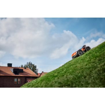   Husqvarna Automower® 535 AWD EPOS® robotfűnyíró – Vezeték nélküli összkerékhajtás 6000 m²-ig